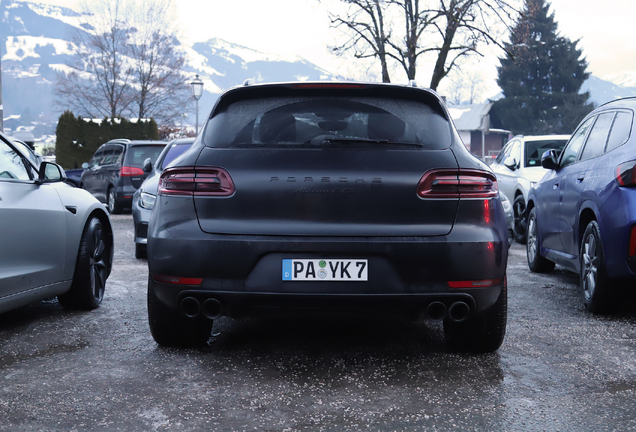 Porsche 95B Macan GTS