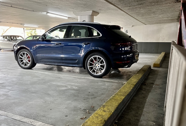 Porsche 95B Macan GTS