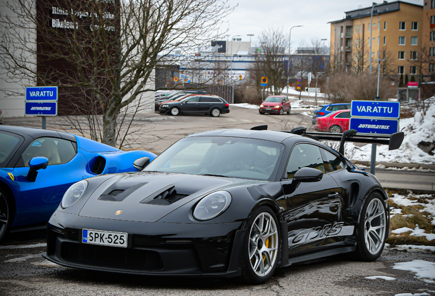 Porsche 992 GT3 RS Weissach Package