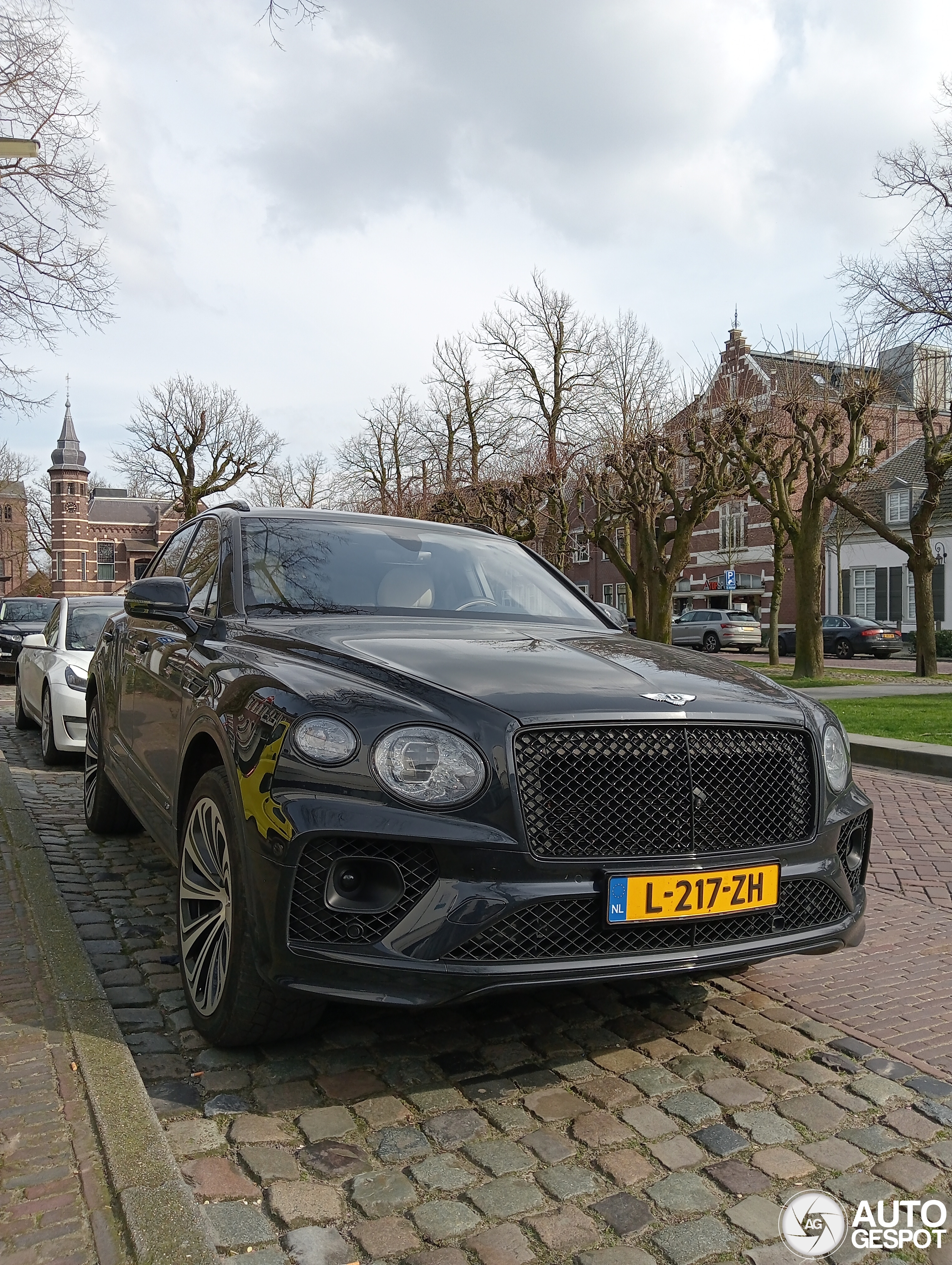 Bentley Bentayga V8 2021 First Edition