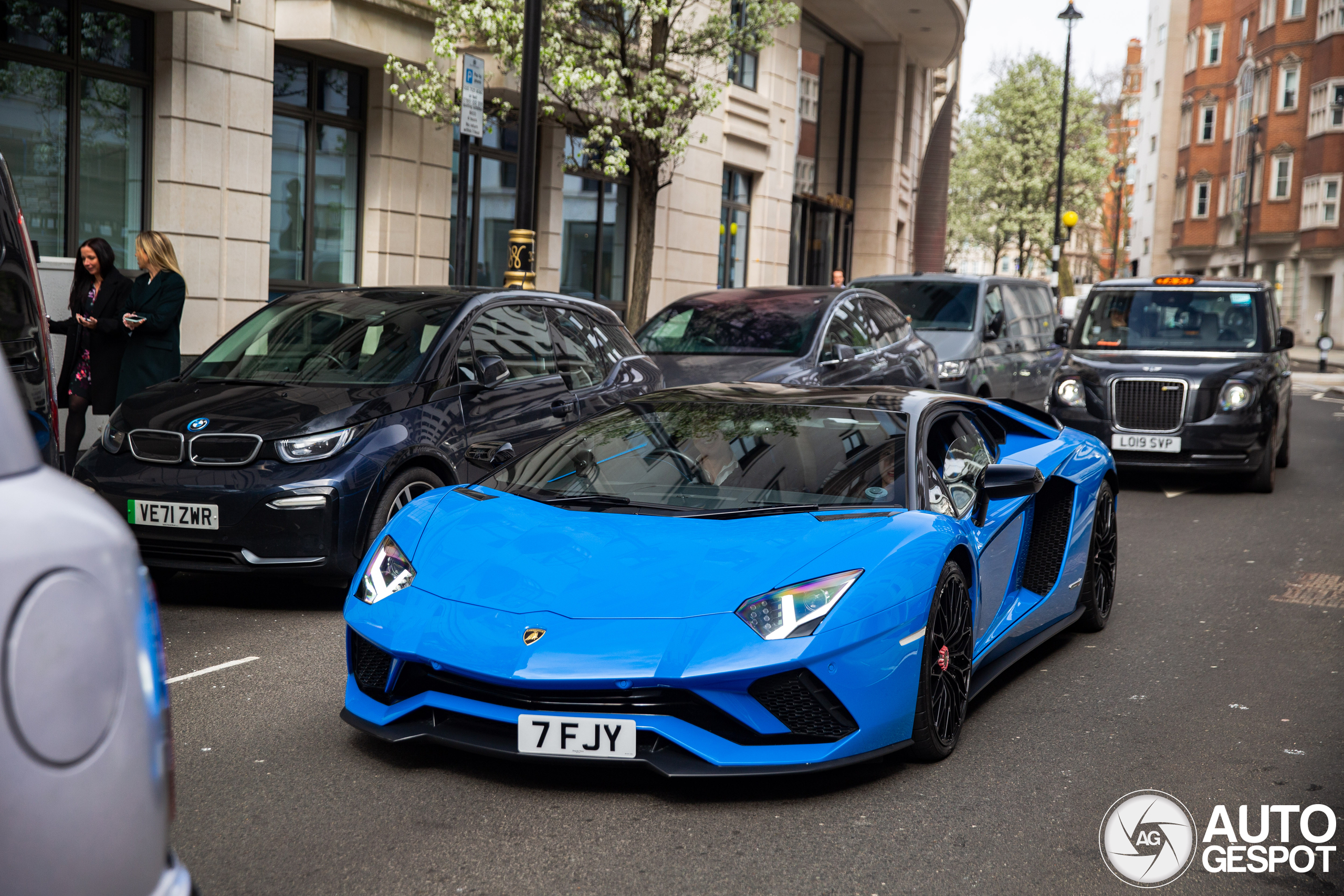 Lamborghini Aventador S LP740-4