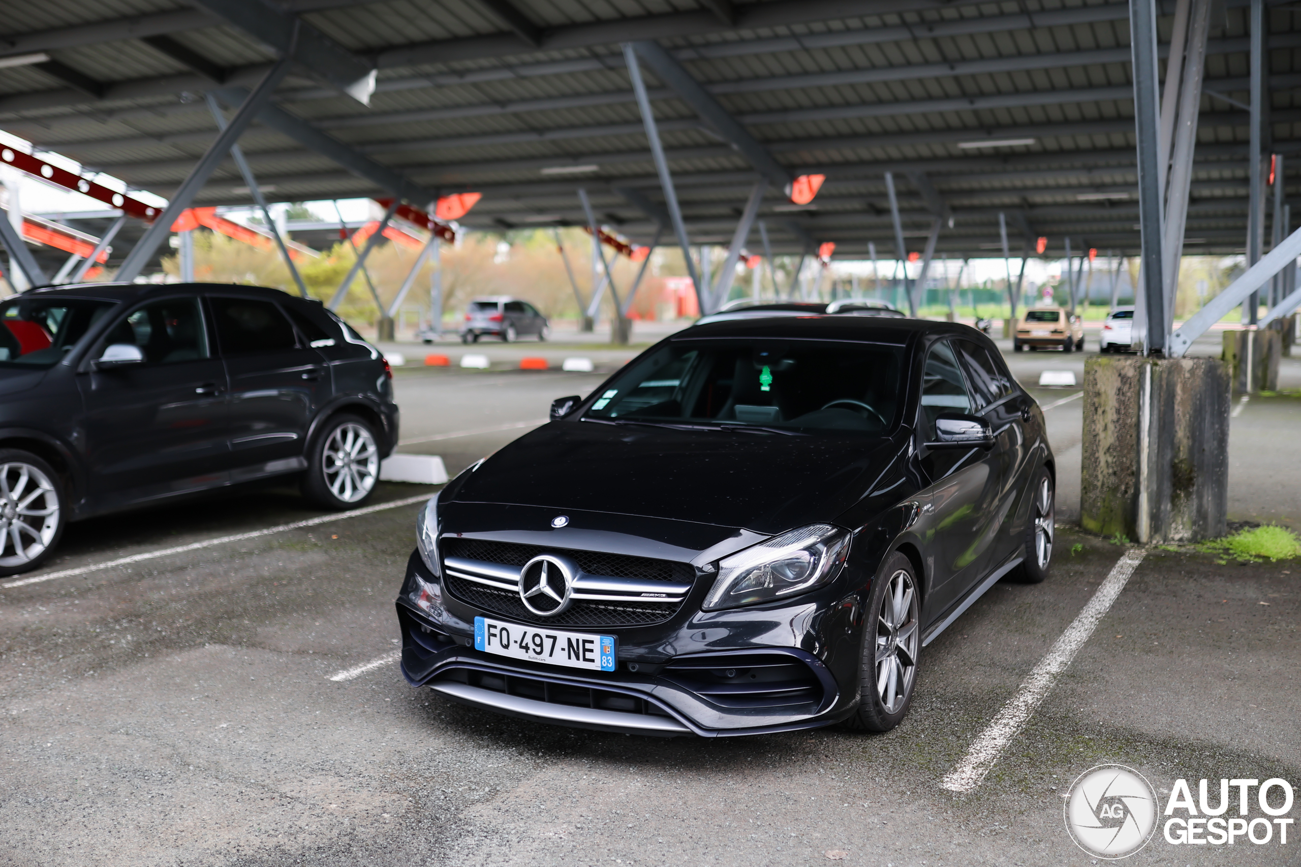 Mercedes-AMG A 45 W176 2015