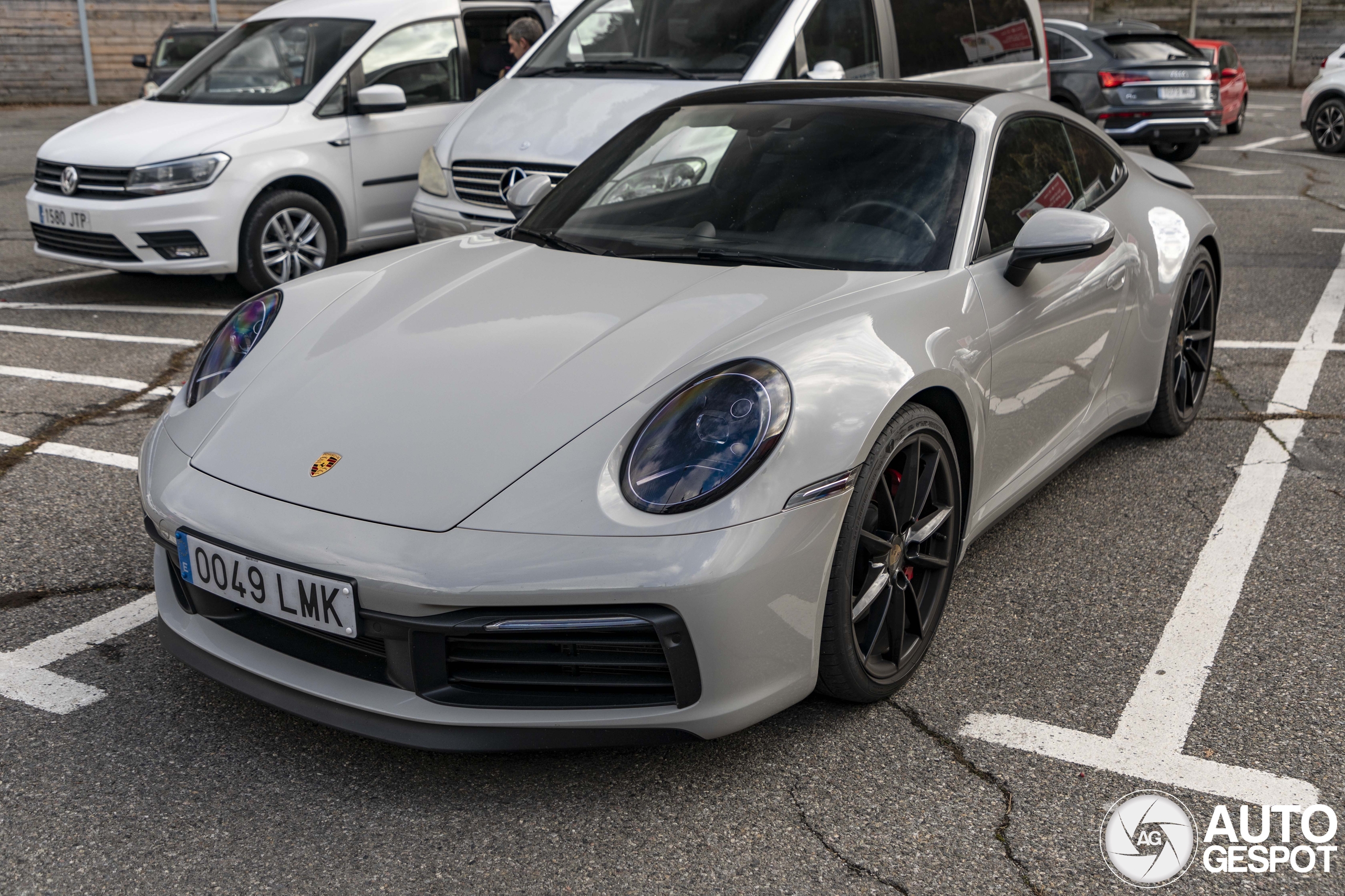 Porsche 992 Carrera 4S