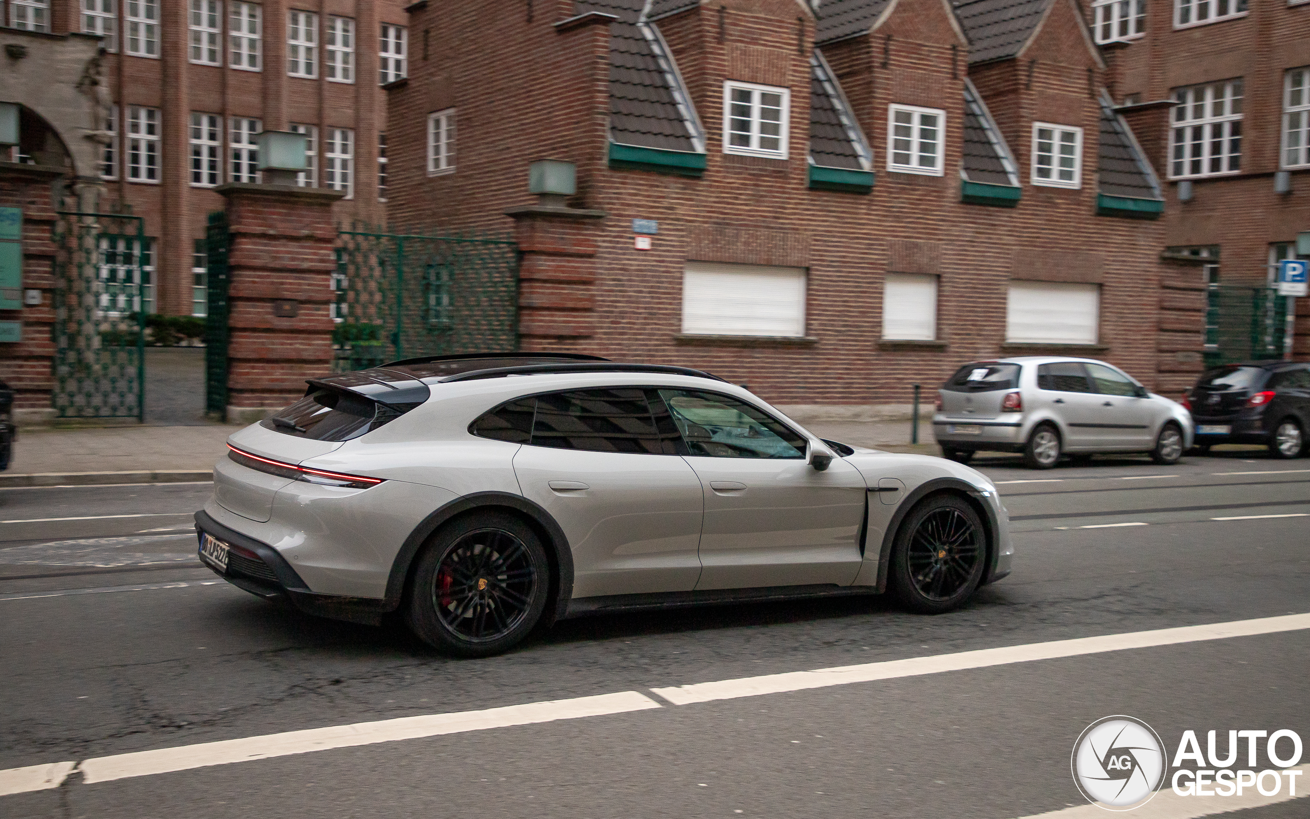 Porsche Taycan GTS Sport Turismo