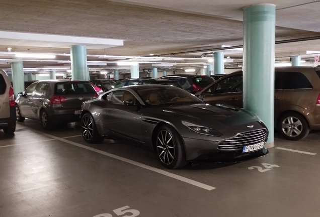 Aston Martin DB11