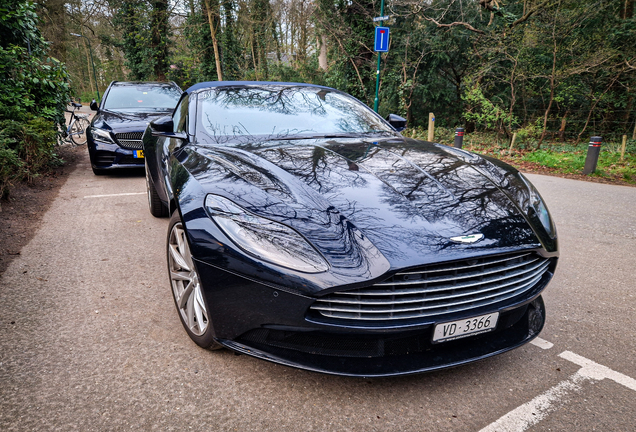 Aston Martin DB11 V8 Volante