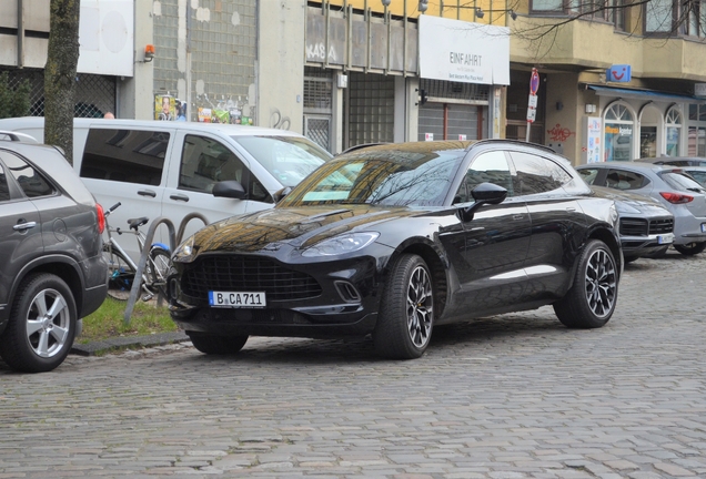 Aston Martin DBX