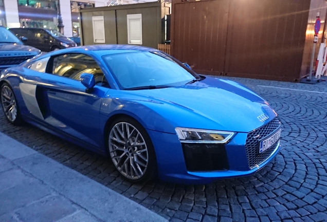 Audi R8 V10 2015