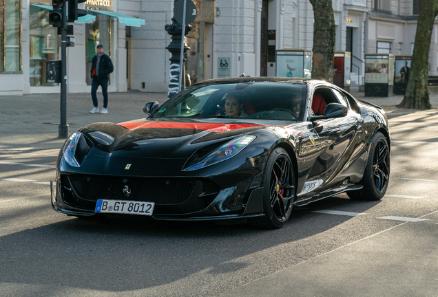 Ferrari 812 Superfast Mansory