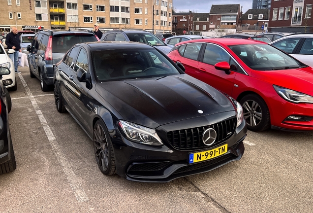 Mercedes-AMG C 63 W205