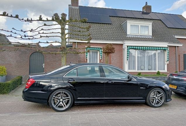 Mercedes-Benz S 63 AMG W221 2010