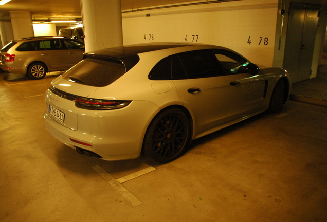 Porsche 971 Panamera GTS Sport Turismo