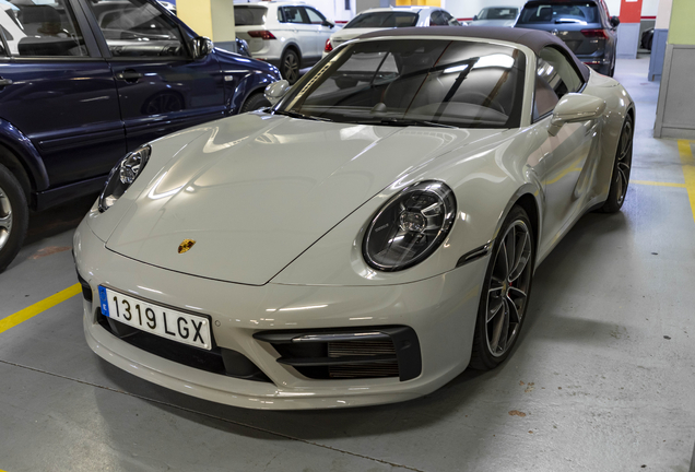 Porsche 992 Carrera S Cabriolet