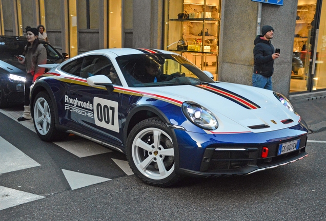 Porsche 992 Dakar