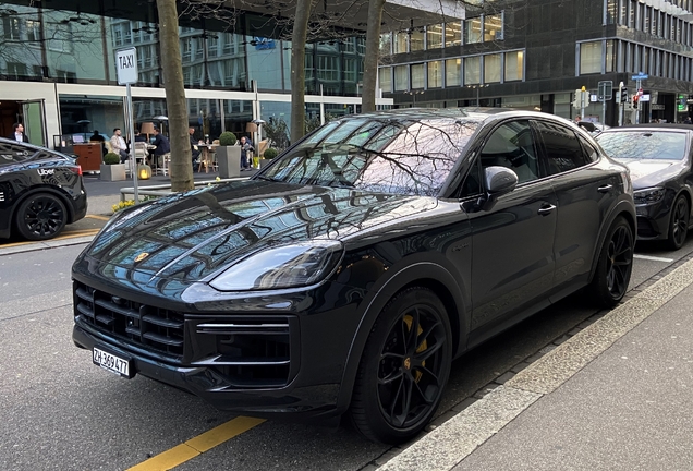 Porsche Cayenne Coupé Turbo E-Hybrid