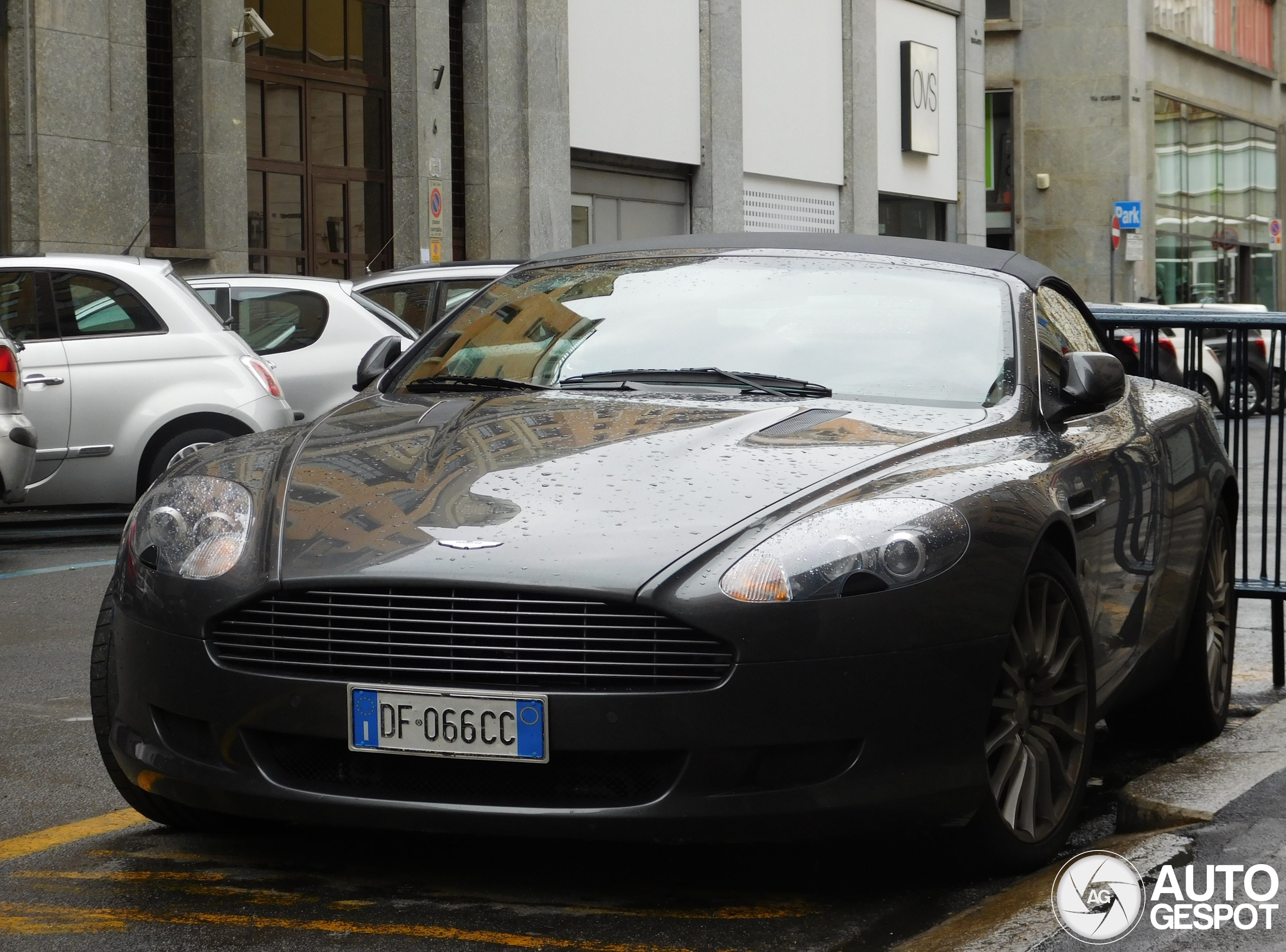 Aston Martin DB9 Volante