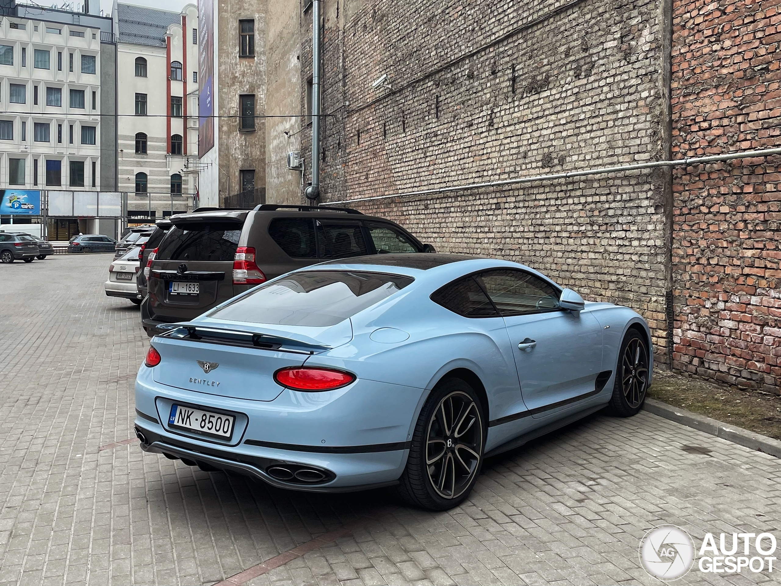 Bentley Continental GT V8 Azure