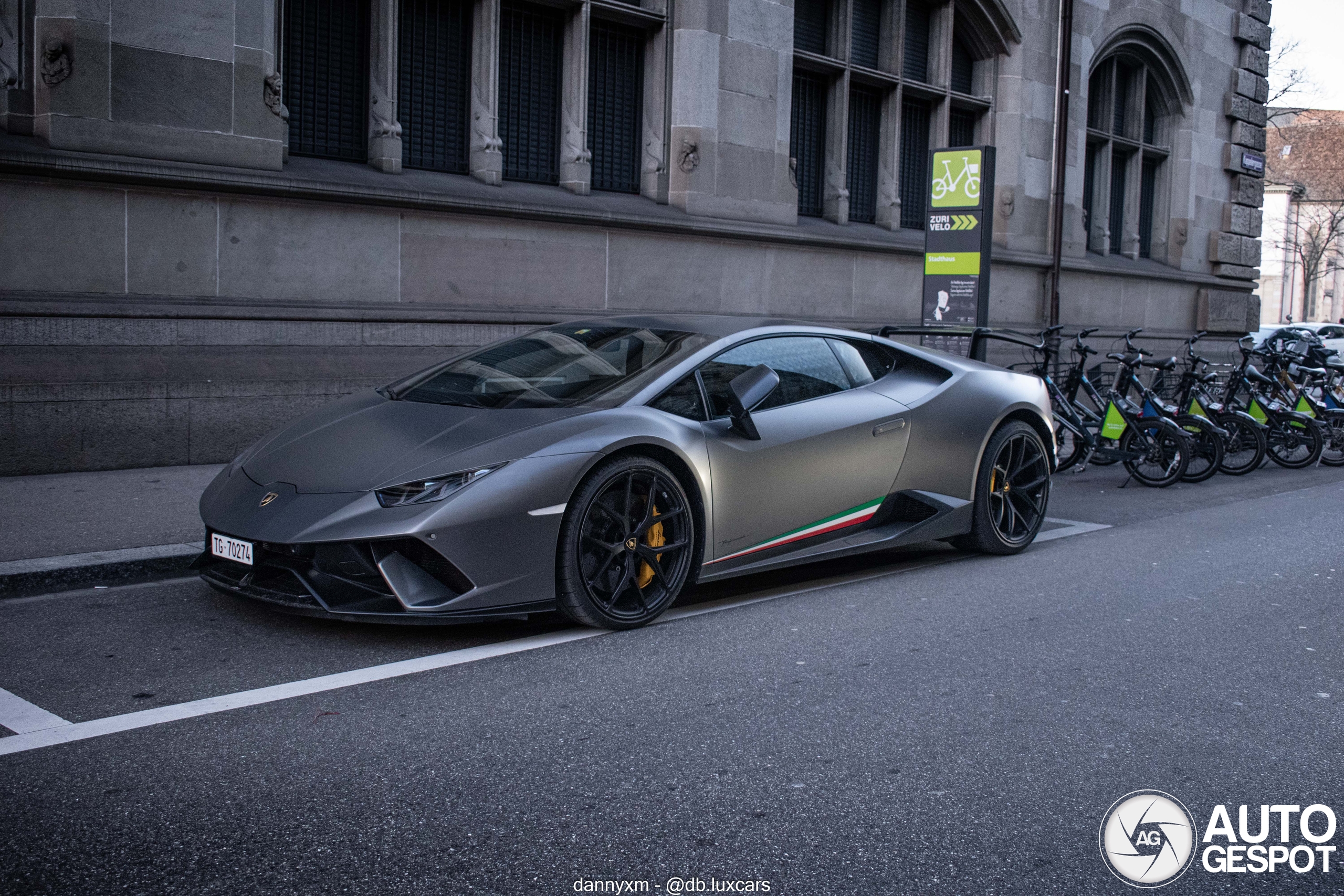 Lamborghini Huracán LP640-4 Performante