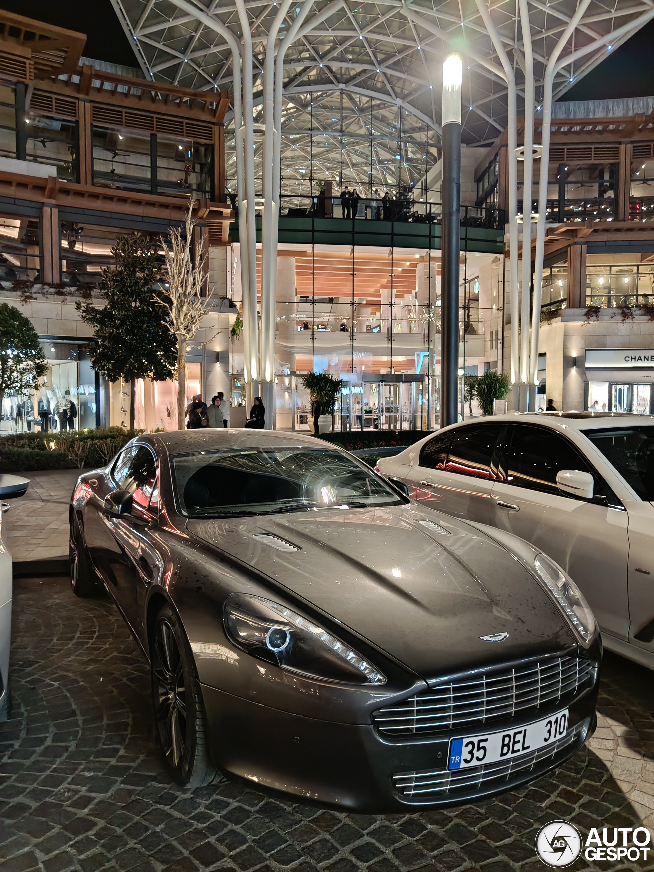 Aston Martin Rapide