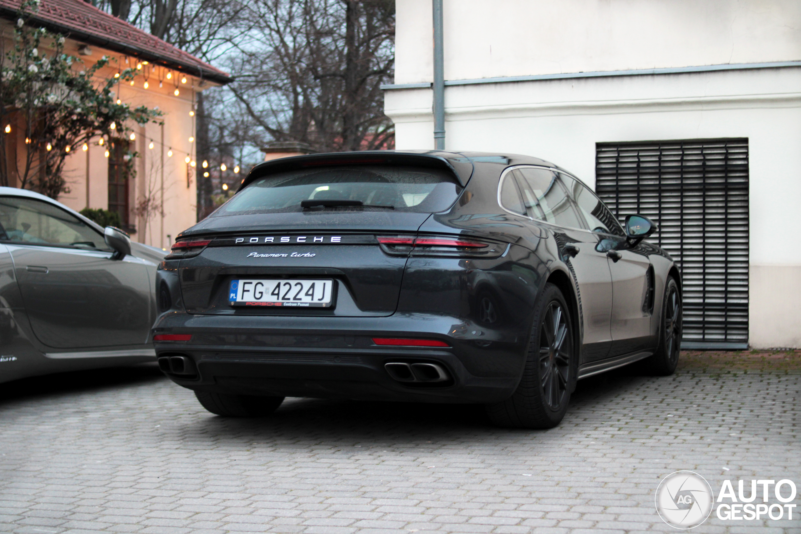 Porsche 971 Panamera Turbo Sport Turismo