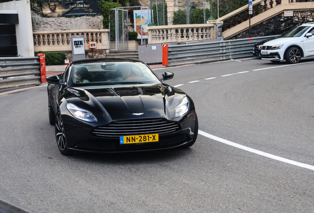 Aston Martin DB11