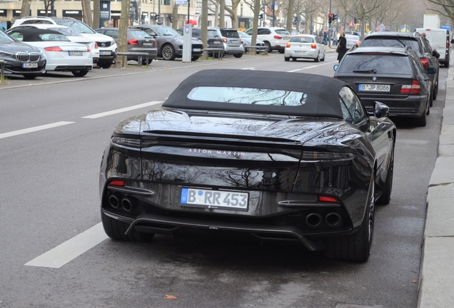 Aston Martin DBS Superleggera Volante