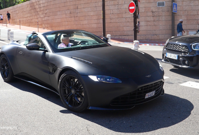 Aston Martin V8 Vantage Roadster 2020