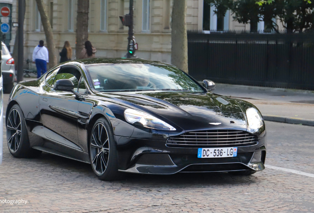 Aston Martin Vanquish 2013