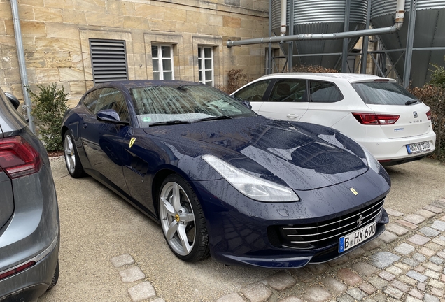 Ferrari GTC4Lusso