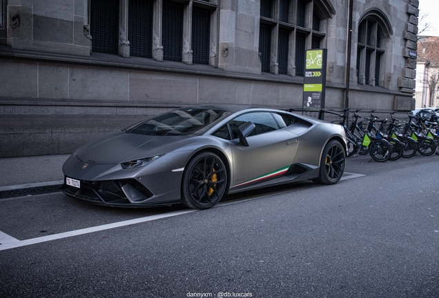 Lamborghini Huracán LP640-4 Performante