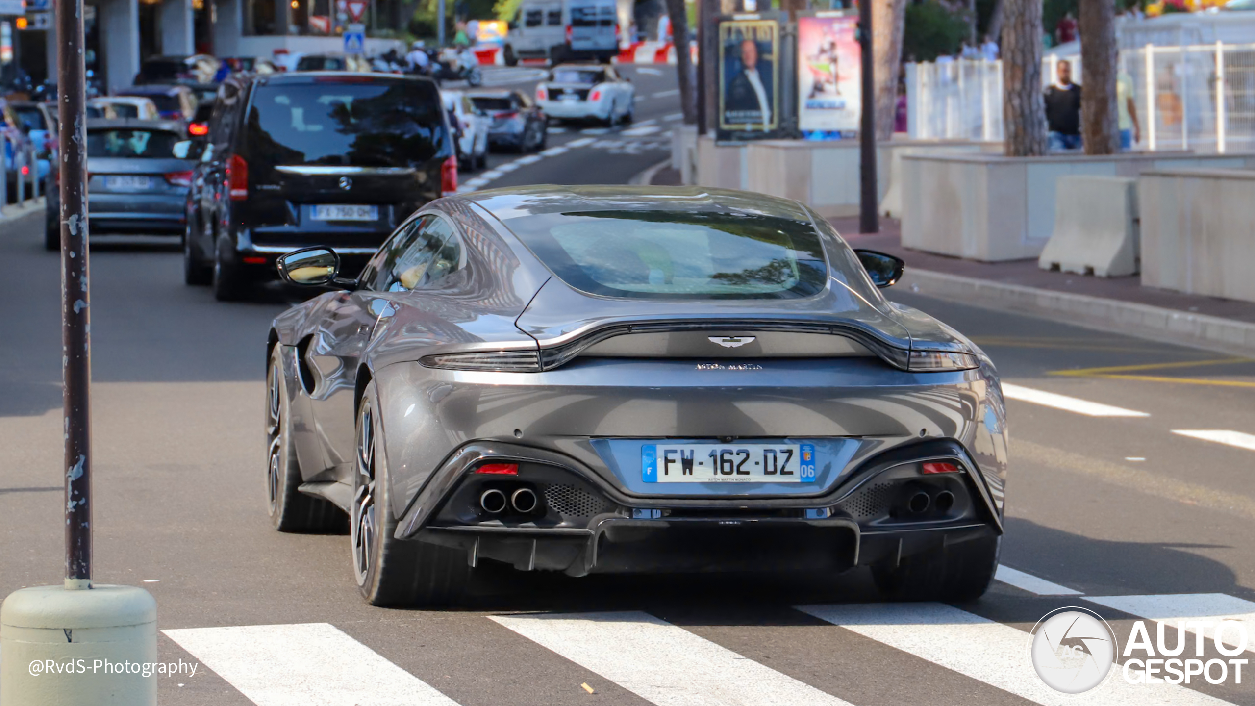 Aston Martin V8 Vantage 2018