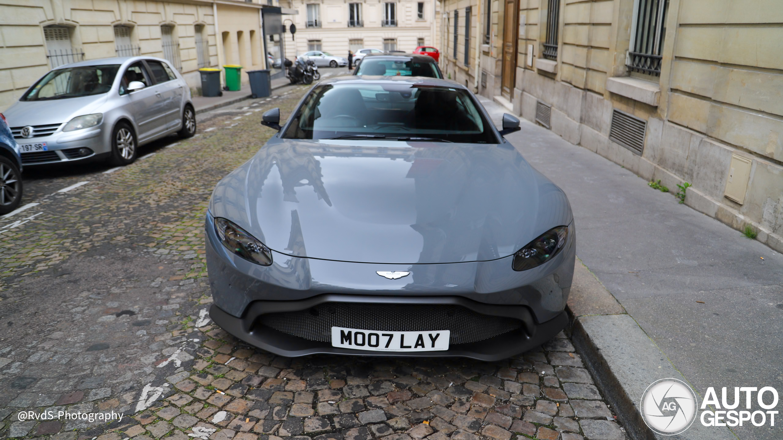 Aston Martin V8 Vantage 2018