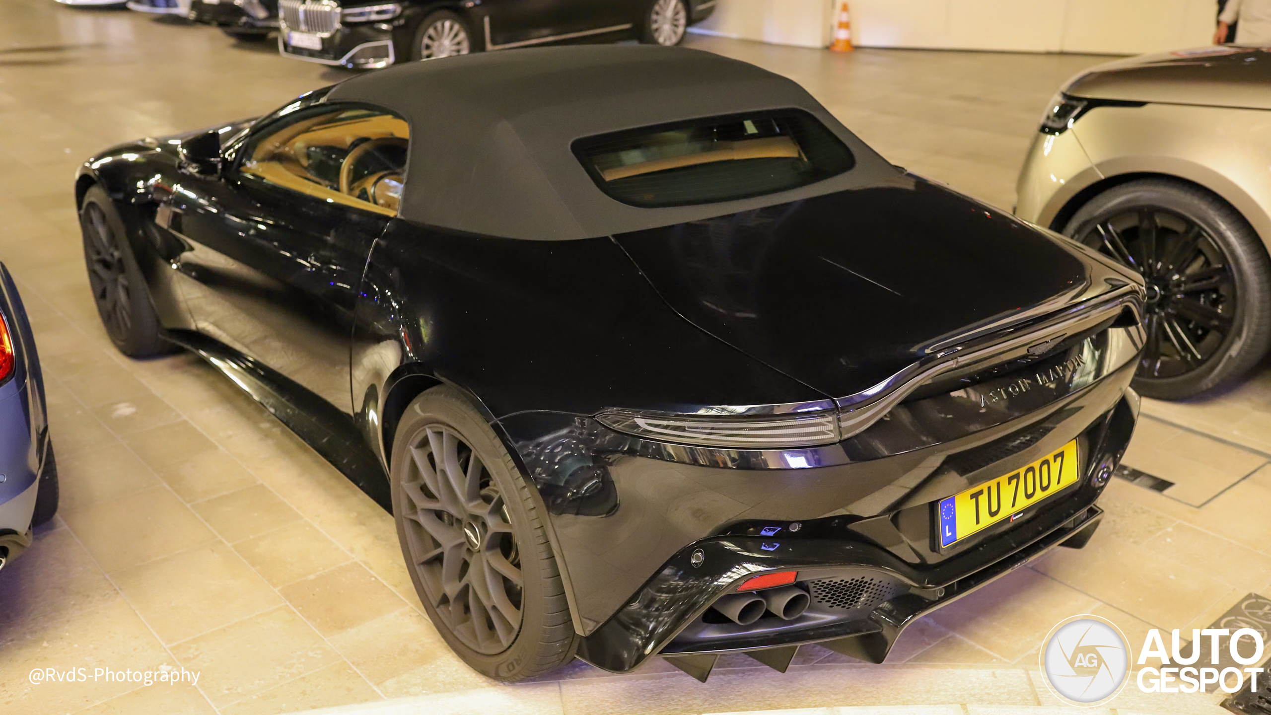 Aston Martin V8 Vantage Roadster 2020