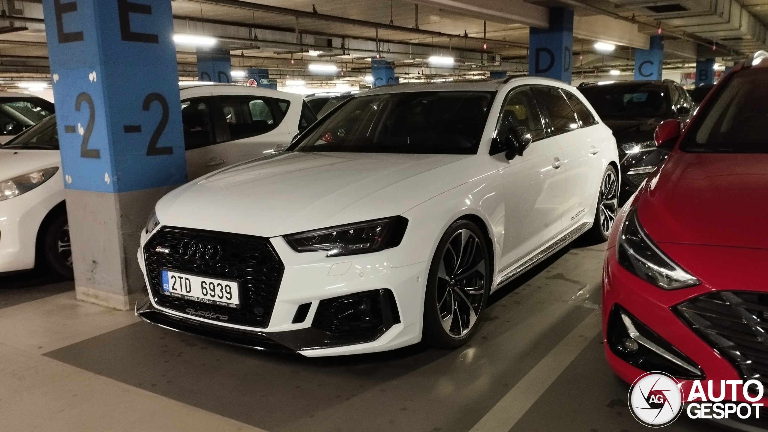 Audi RS4 Avant B9