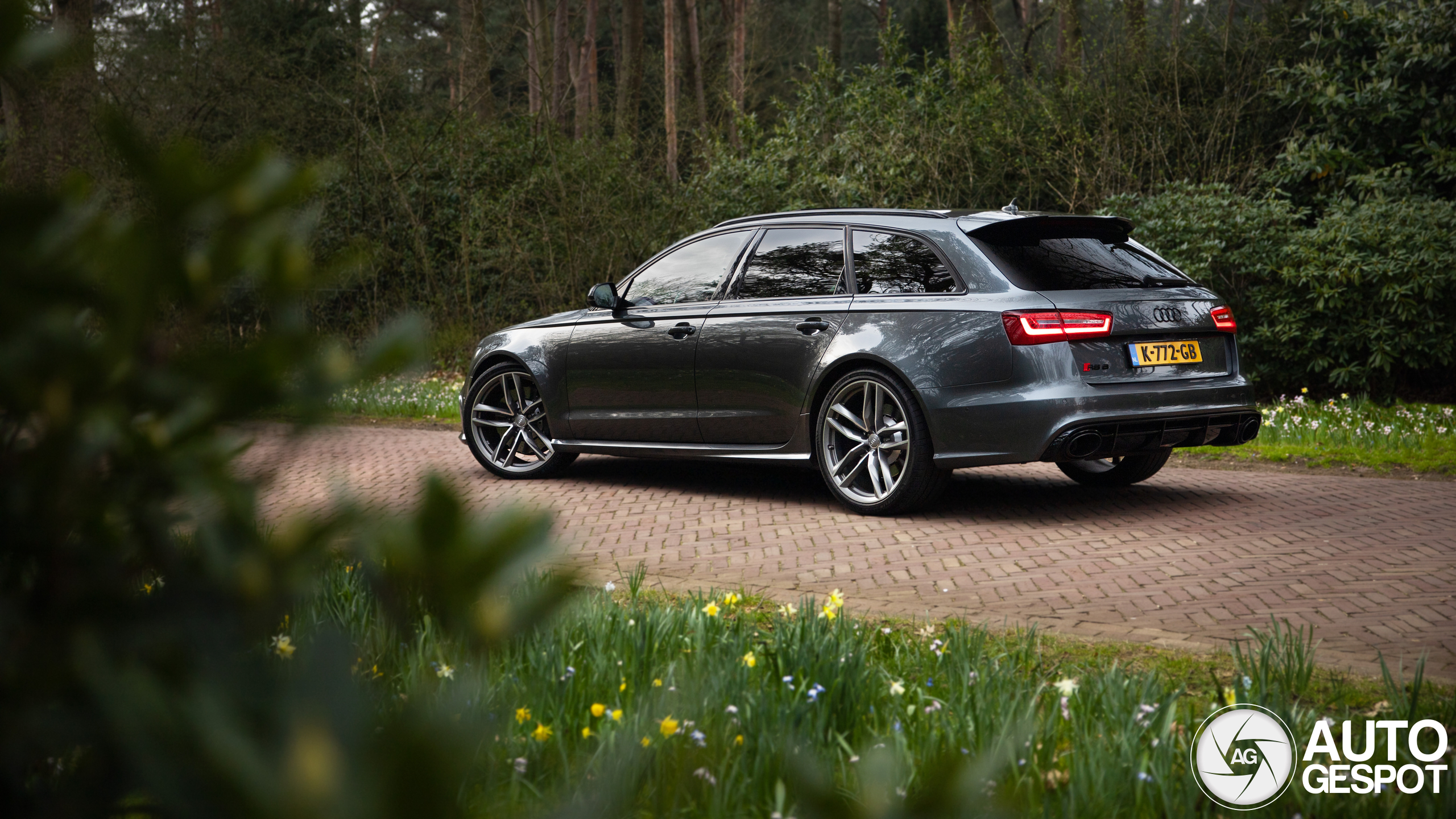 Audi RS6 Avant C7