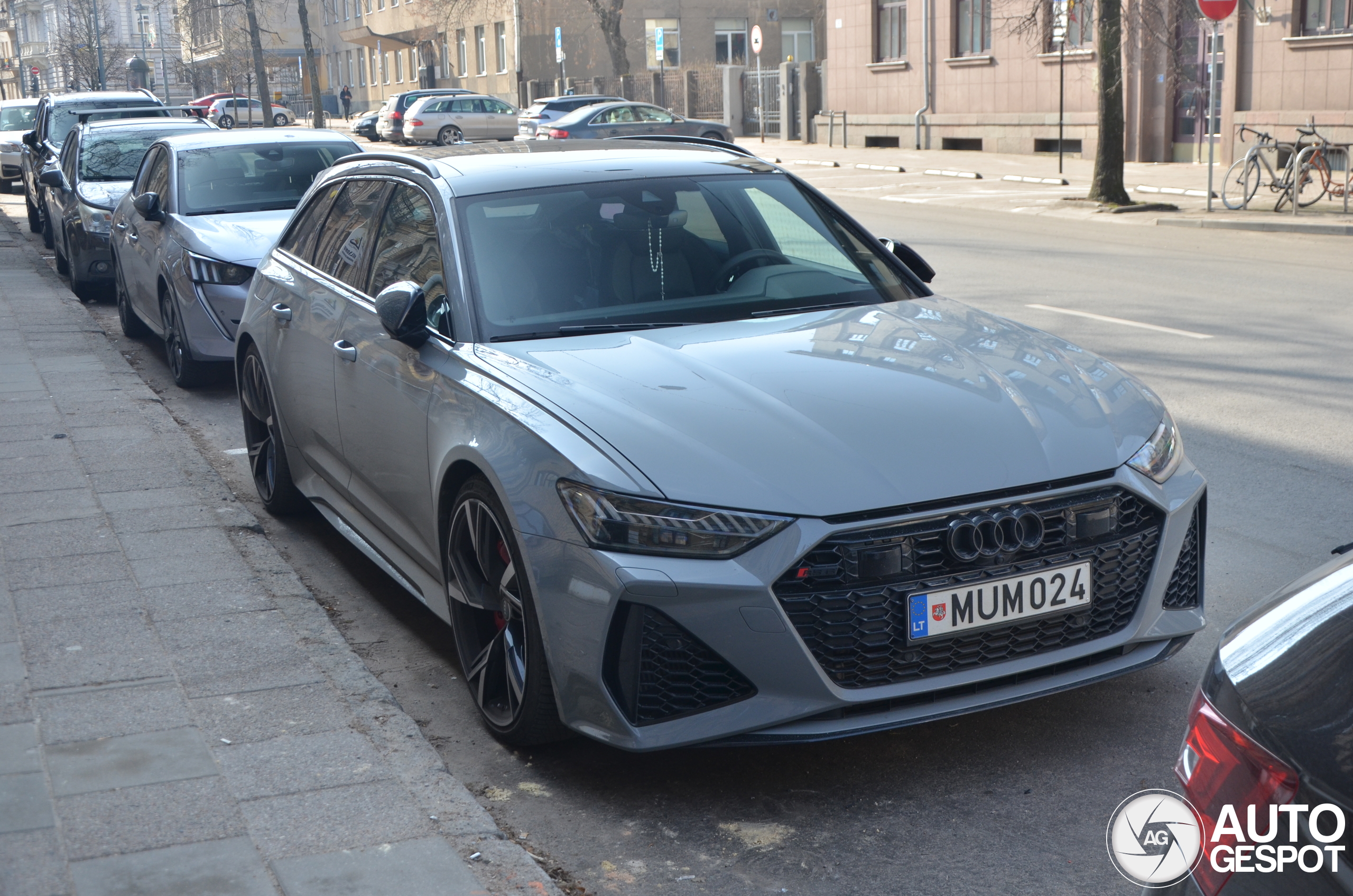 Audi RS6 Avant C8