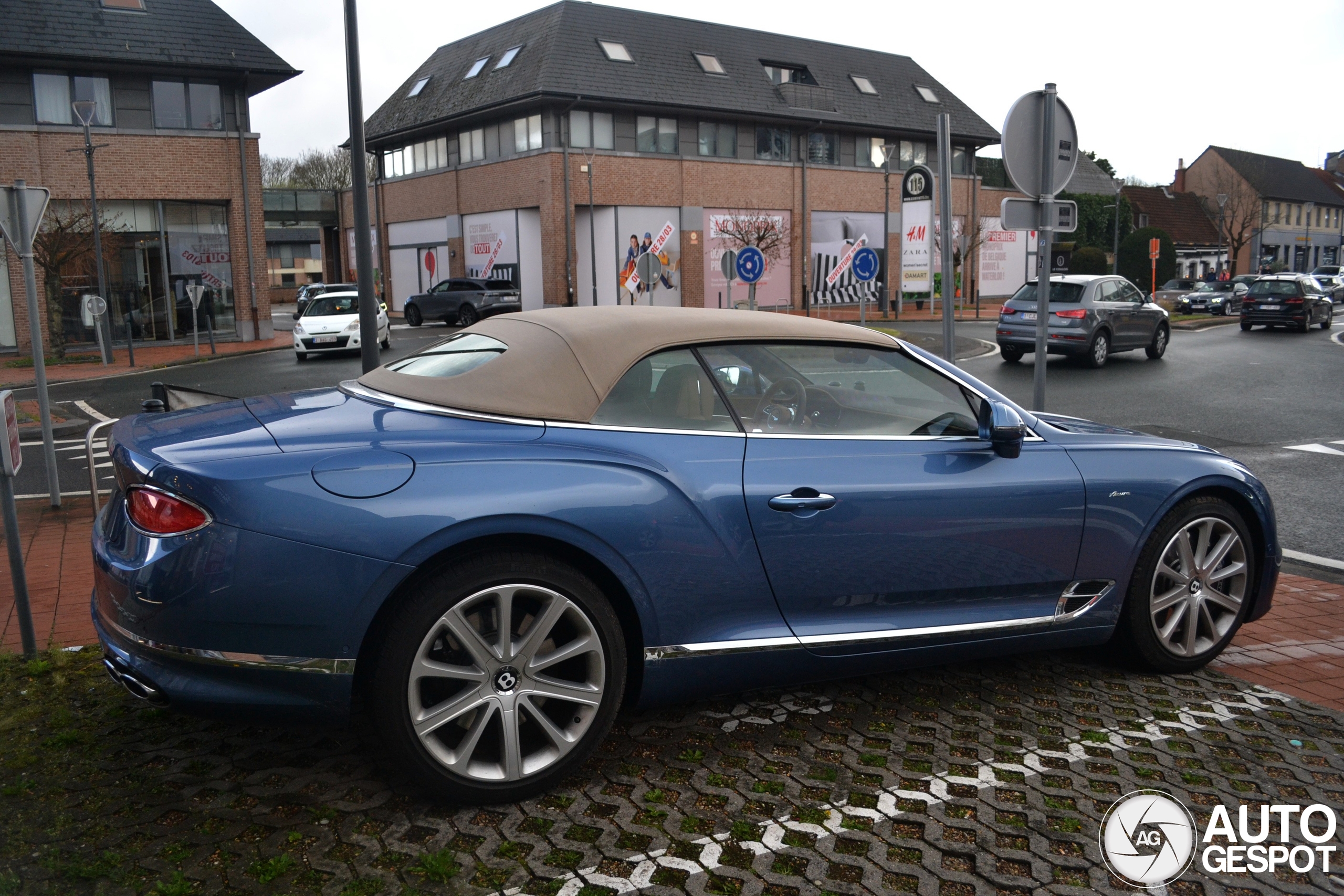 Bentley Continental GTC V8 Azure