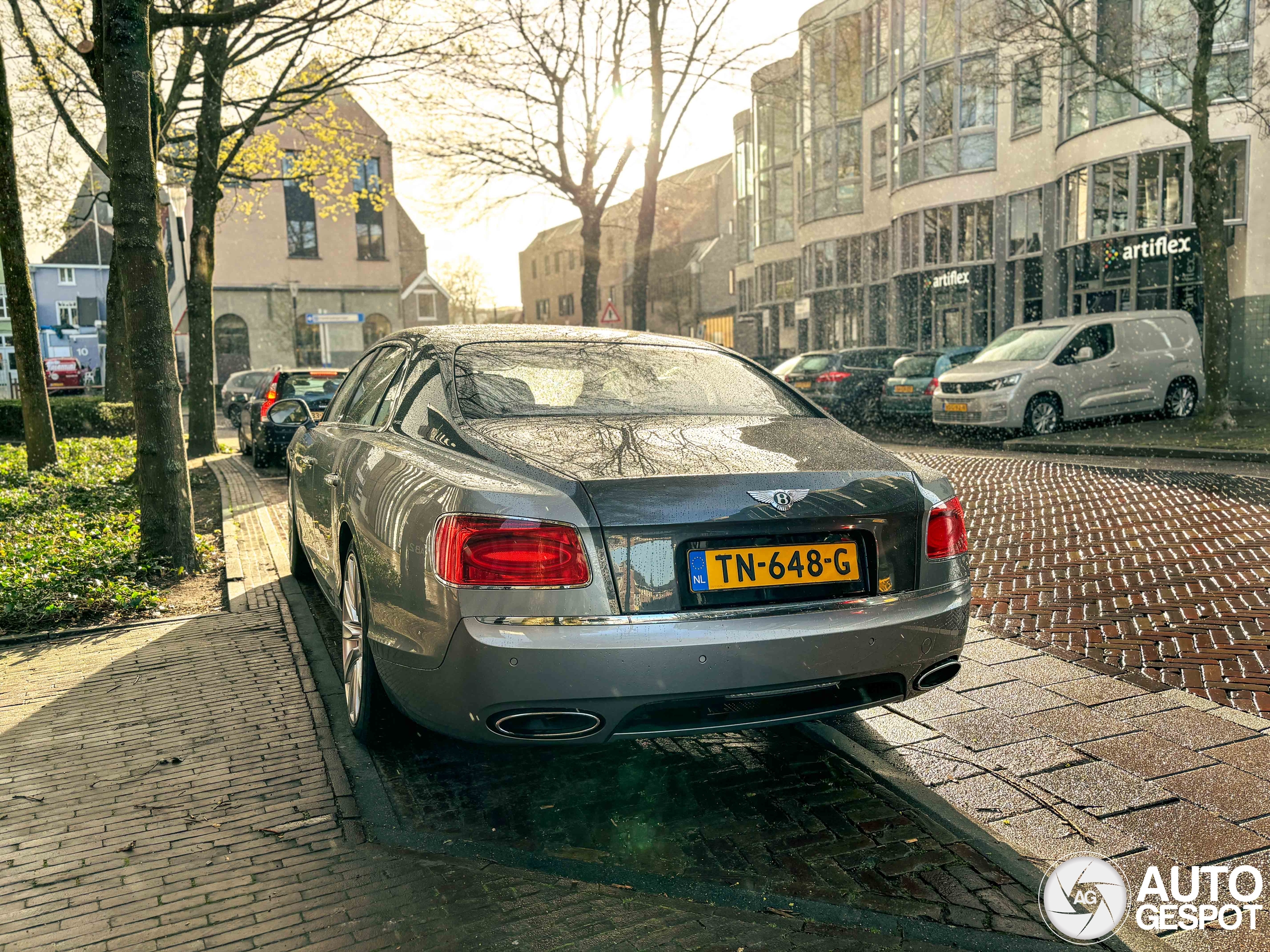 Bentley Flying Spur W12