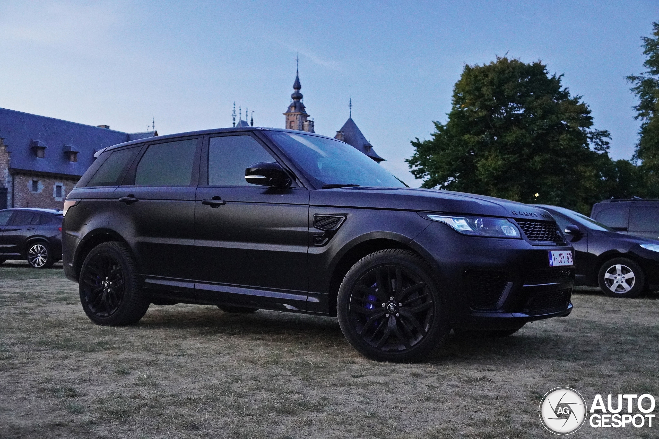 Land Rover Range Rover Sport SVR