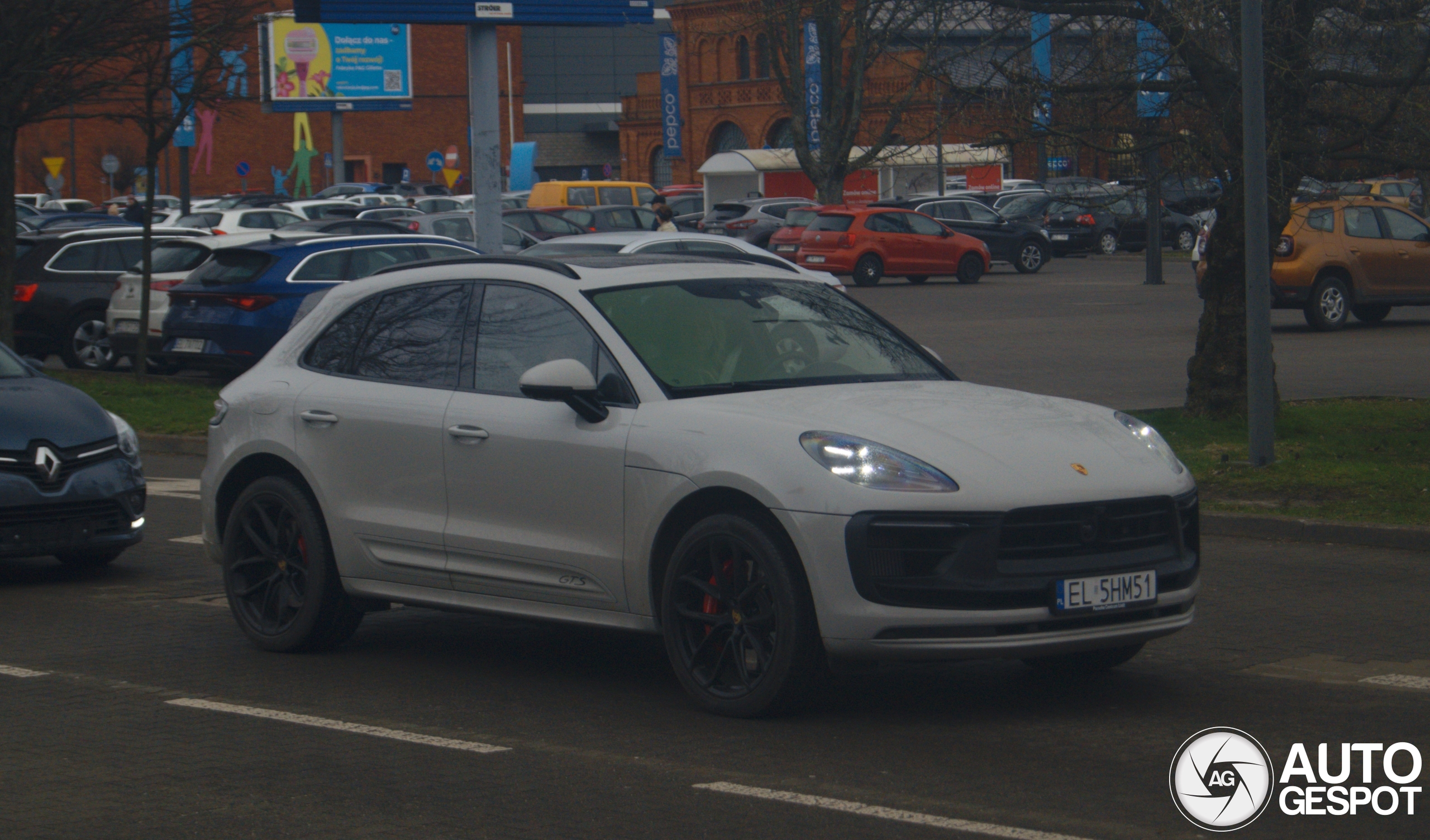 Porsche 95B Macan GTS MkIII