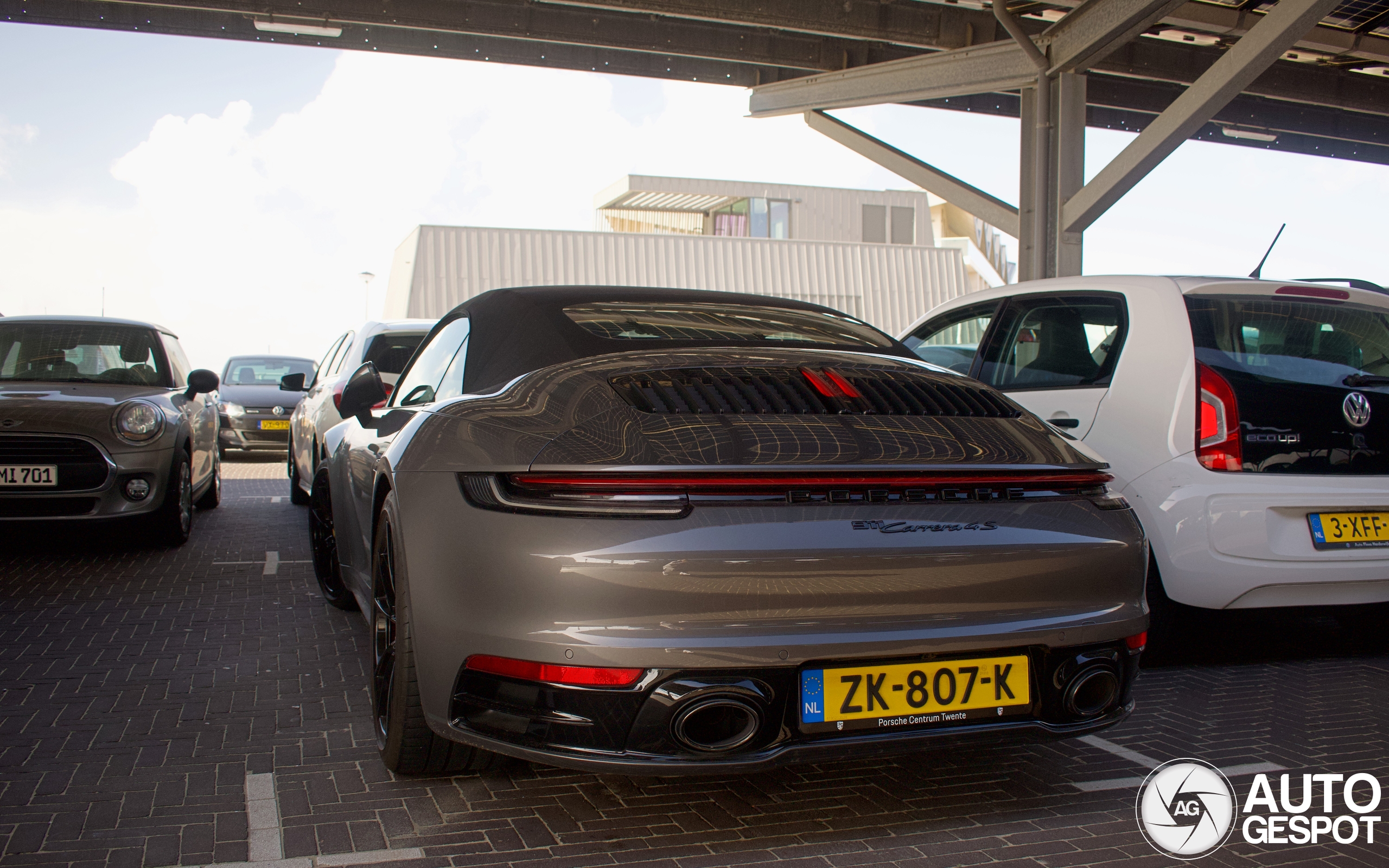 Porsche 992 Carrera 4S Cabriolet