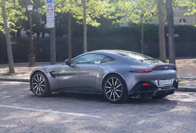 Aston Martin V8 Vantage 2018