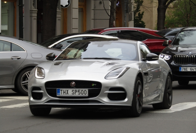 Jaguar F-TYPE R Coupé 2017