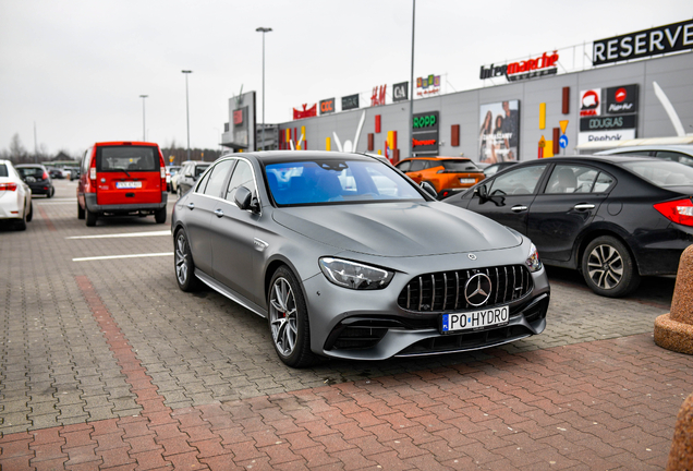 Mercedes-AMG E 63 S W213 2021