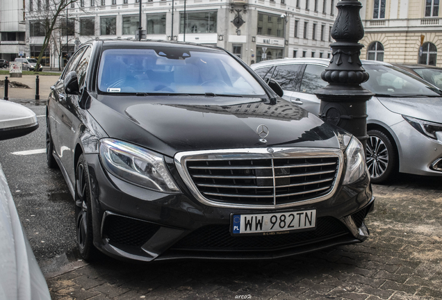 Mercedes-Benz S 63 AMG V222