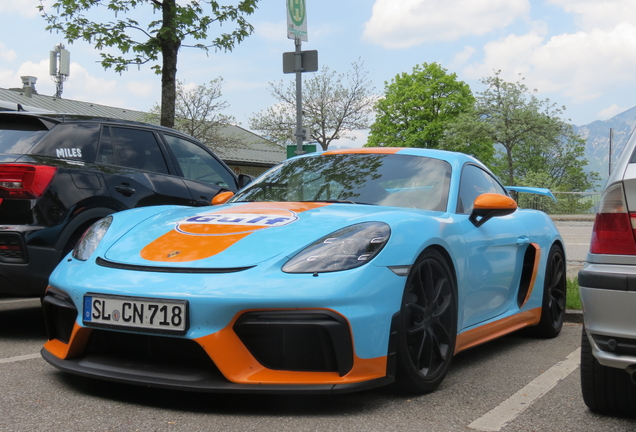 Porsche 718 Cayman GT4