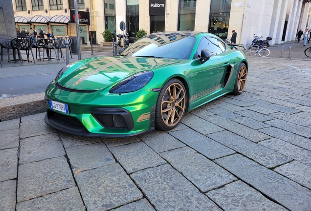 Porsche 718 Cayman GT4