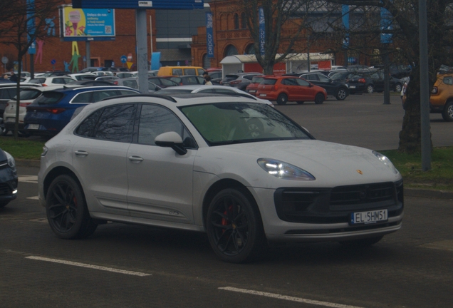 Porsche 95B Macan GTS MkIII