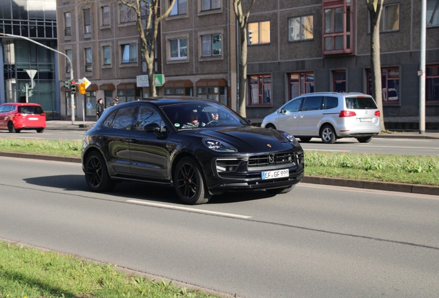 Porsche 95B Macan GTS MkIII