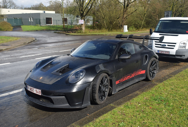 Porsche 992 GT3 RS Weissach Package